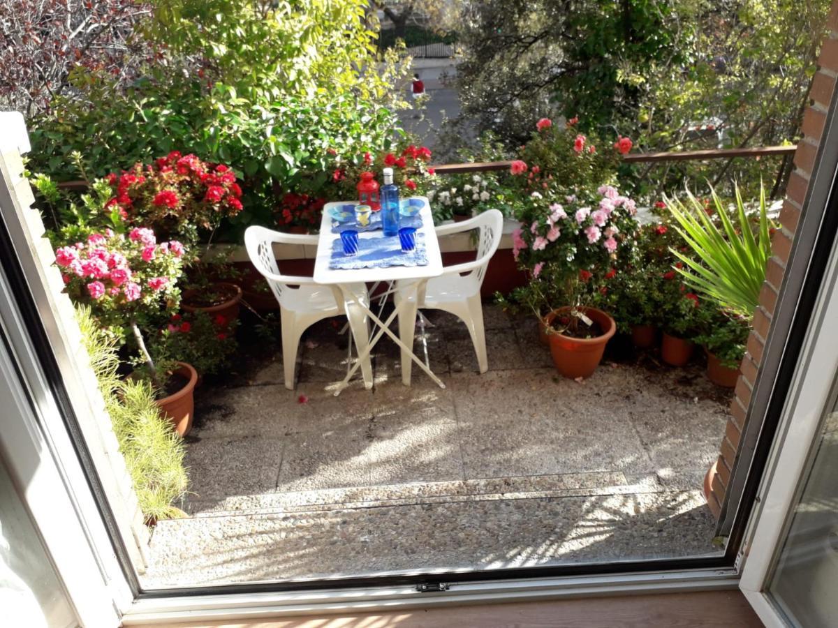 Apartamento Turistico Jardines De Asura Madrid Exterior photo